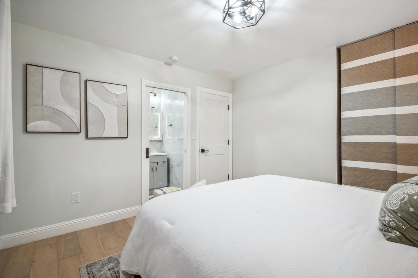Detail Gallery Image 9 of 36 For 847 San Luppe Dr, Mountain View,  CA 94043 - 3 Beds | 2 Baths