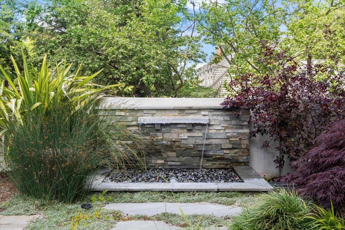 Detail Gallery Image 5 of 45 For 104 Pinta Ct, Los Gatos,  CA 95030 - 4 Beds | 3/1 Baths