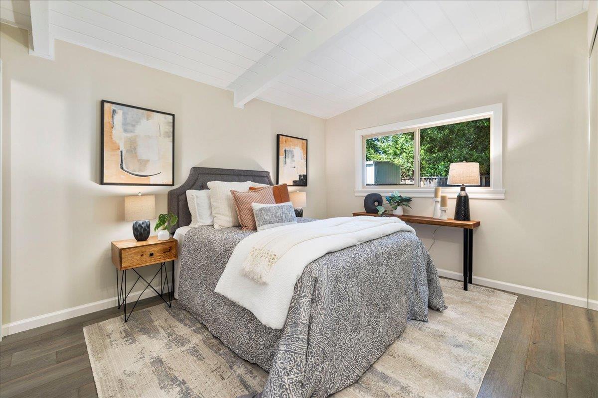 Detail Gallery Image 14 of 37 For 907 Christopher Way, Menlo Park,  CA 94025 - 3 Beds | 2 Baths