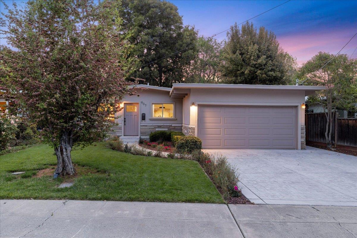 Detail Gallery Image 3 of 37 For 907 Christopher Way, Menlo Park,  CA 94025 - 3 Beds | 2 Baths