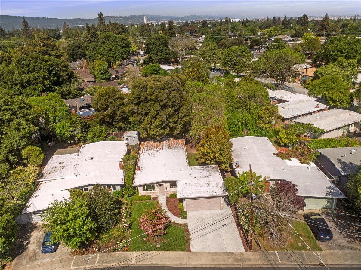 Detail Gallery Image 31 of 37 For 907 Christopher Way, Menlo Park,  CA 94025 - 3 Beds | 2 Baths