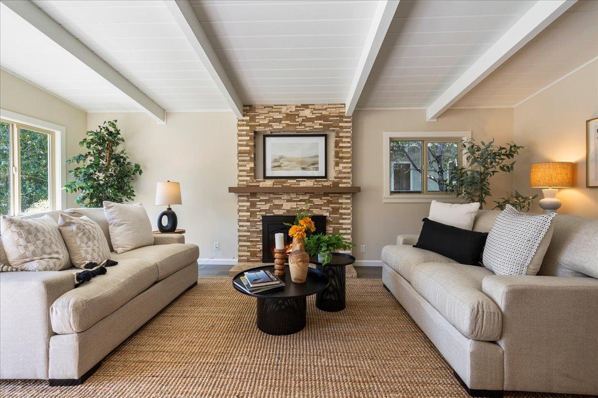 Detail Gallery Image 8 of 37 For 907 Christopher Way, Menlo Park,  CA 94025 - 3 Beds | 2 Baths