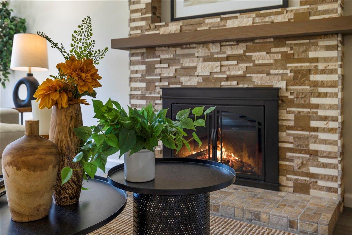 Detail Gallery Image 9 of 37 For 907 Christopher Way, Menlo Park,  CA 94025 - 3 Beds | 2 Baths