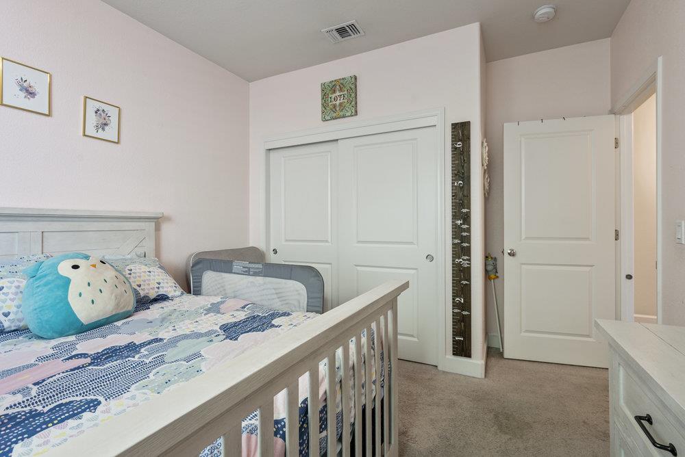 Detail Gallery Image 17 of 37 For 471 Segovia Dr, Hollister,  CA 95023 - 3 Beds | 2/1 Baths