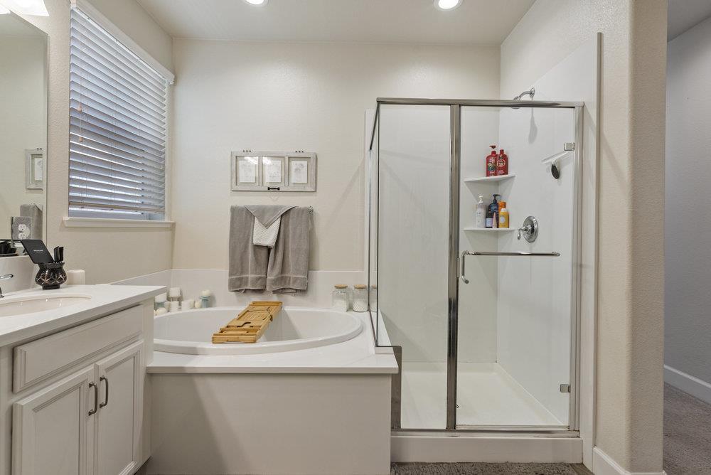 Detail Gallery Image 23 of 37 For 471 Segovia Dr, Hollister,  CA 95023 - 3 Beds | 2/1 Baths