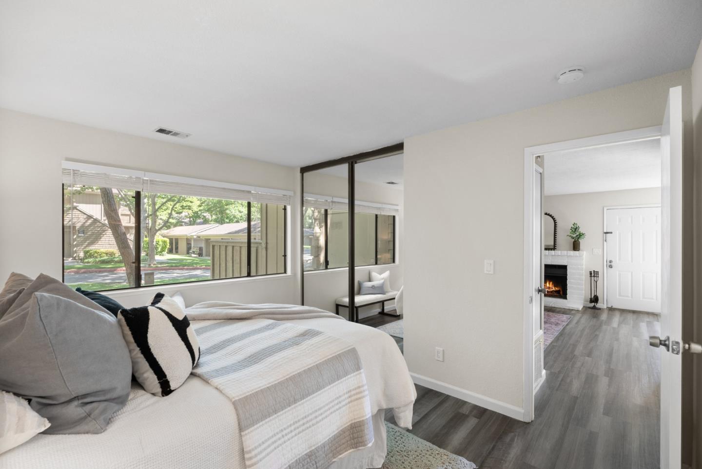 Detail Gallery Image 18 of 31 For 5701 Makati Cir #D,  San Jose,  CA 95123 - 1 Beds | 1 Baths