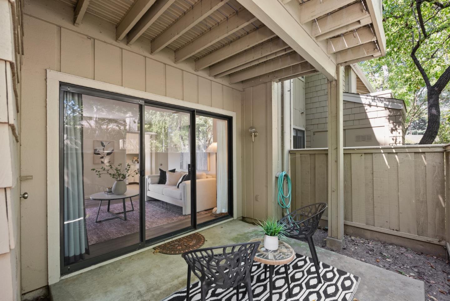Detail Gallery Image 6 of 31 For 5701 Makati Cir #D,  San Jose,  CA 95123 - 1 Beds | 1 Baths