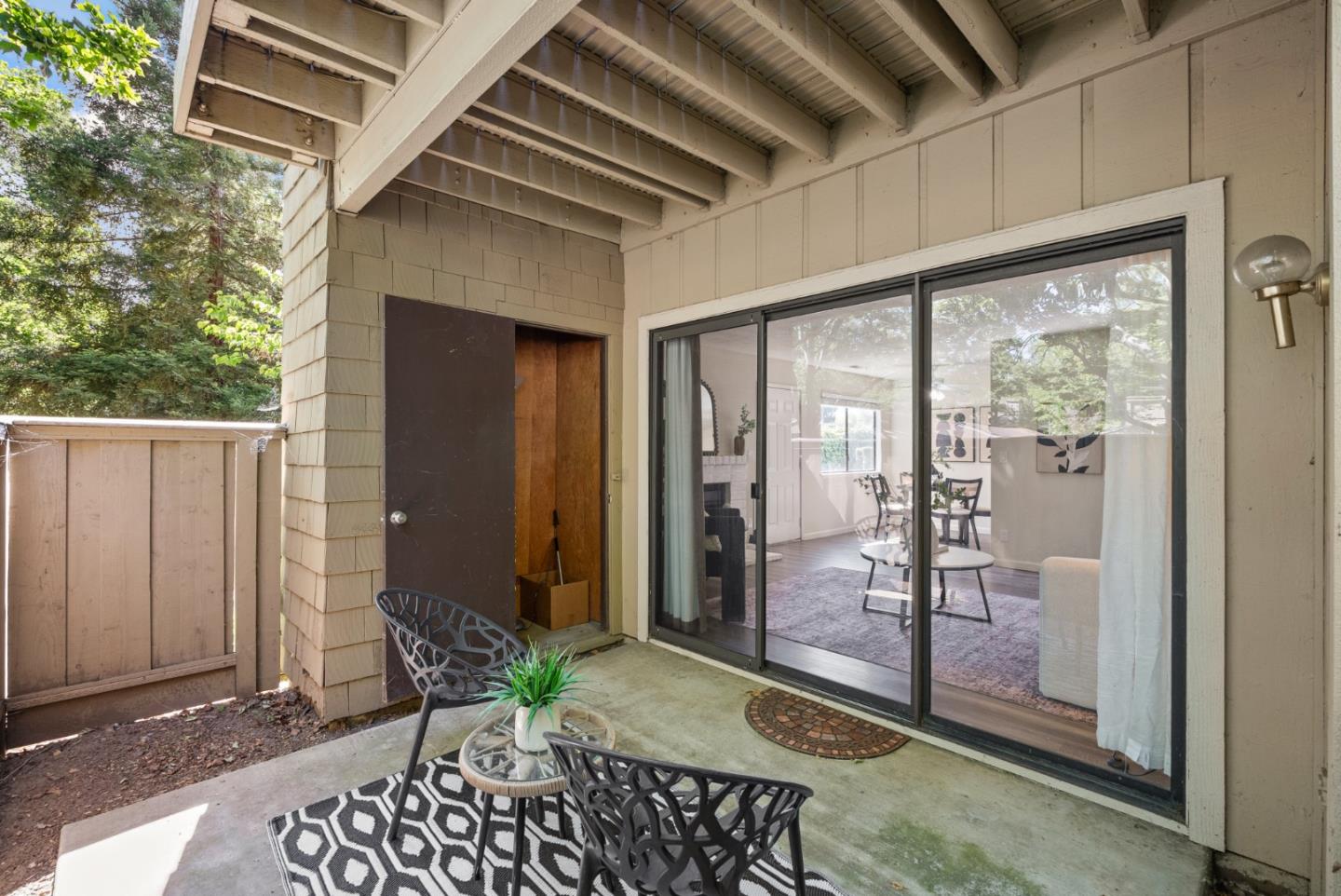 Detail Gallery Image 7 of 31 For 5701 Makati Cir #D,  San Jose,  CA 95123 - 1 Beds | 1 Baths