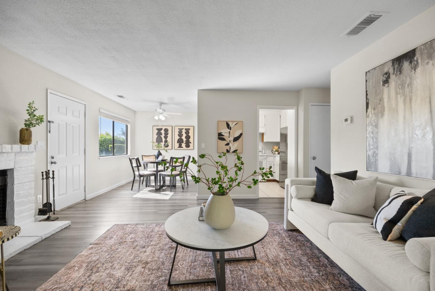 Detail Gallery Image 9 of 31 For 5701 Makati Cir #D,  San Jose,  CA 95123 - 1 Beds | 1 Baths