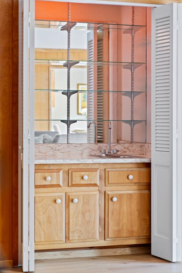 Detail Gallery Image 27 of 51 For 942 Viewridge Dr, San Mateo,  CA 94403 - 4 Beds | 2/1 Baths