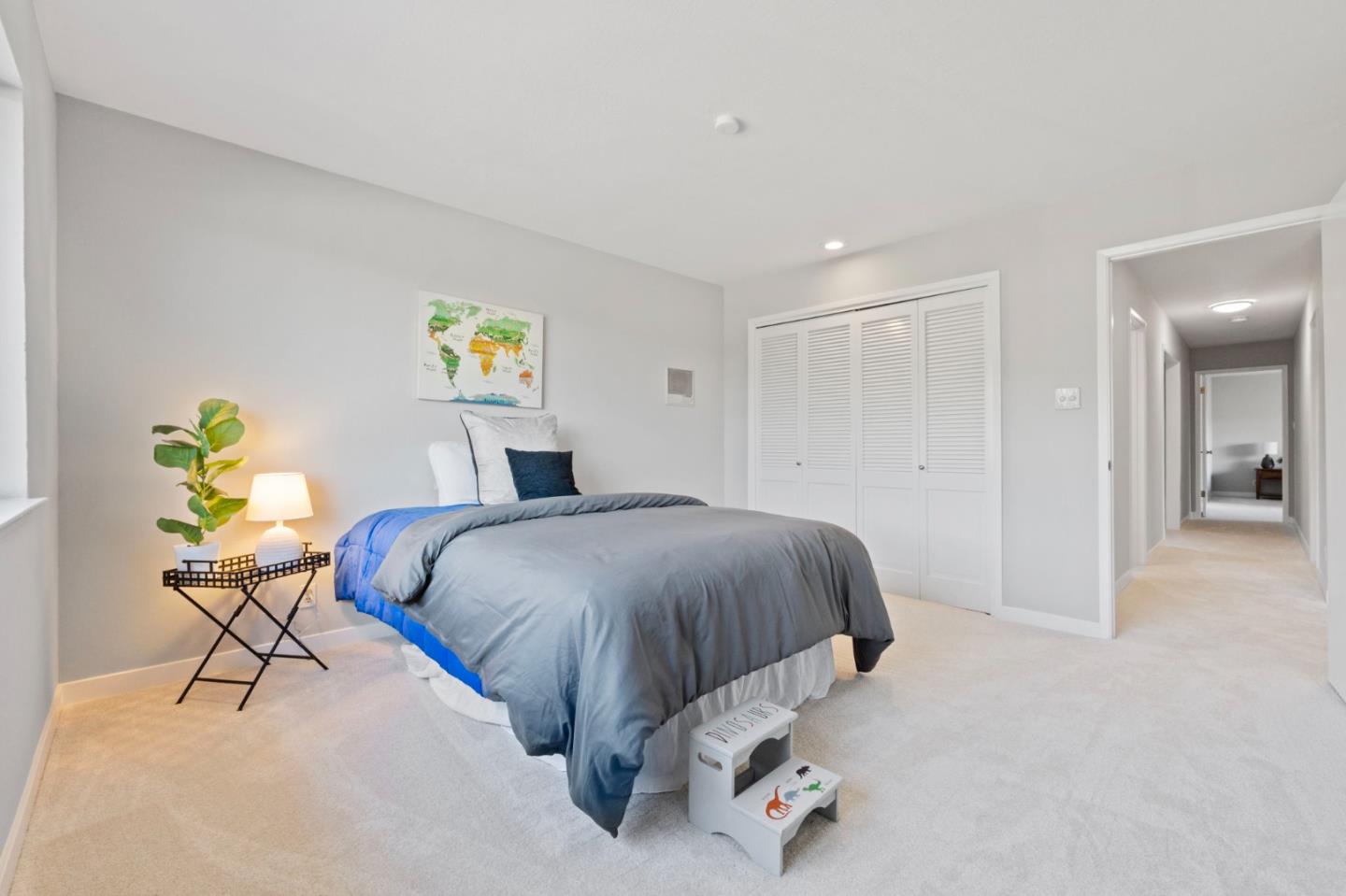 Detail Gallery Image 35 of 51 For 942 Viewridge Dr, San Mateo,  CA 94403 - 4 Beds | 2/1 Baths