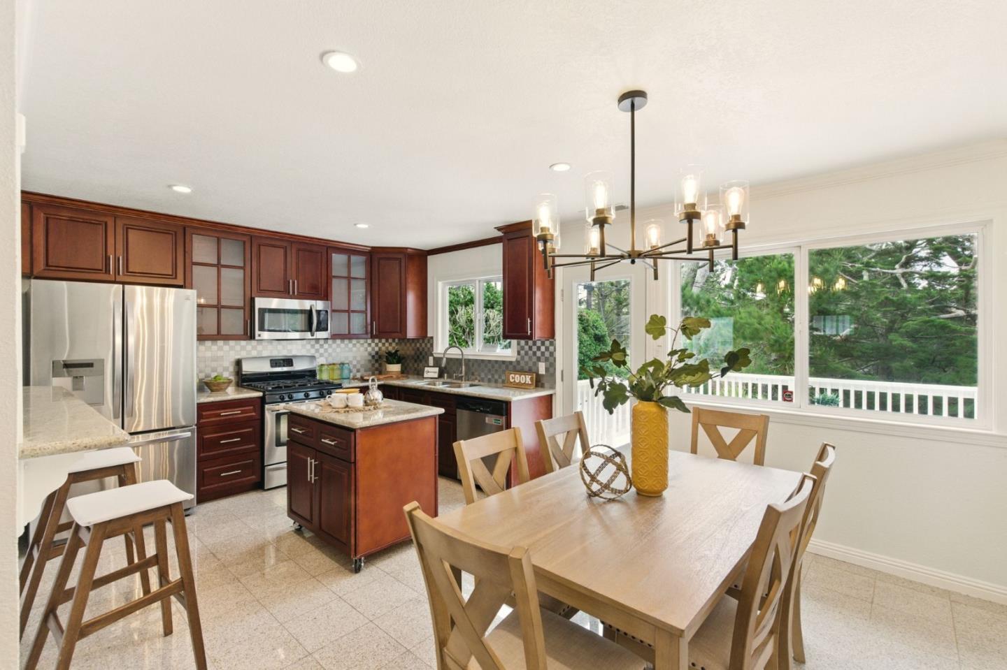 Detail Gallery Image 6 of 35 For 3820 Colby Way, San Bruno,  CA 94066 - 3 Beds | 2 Baths