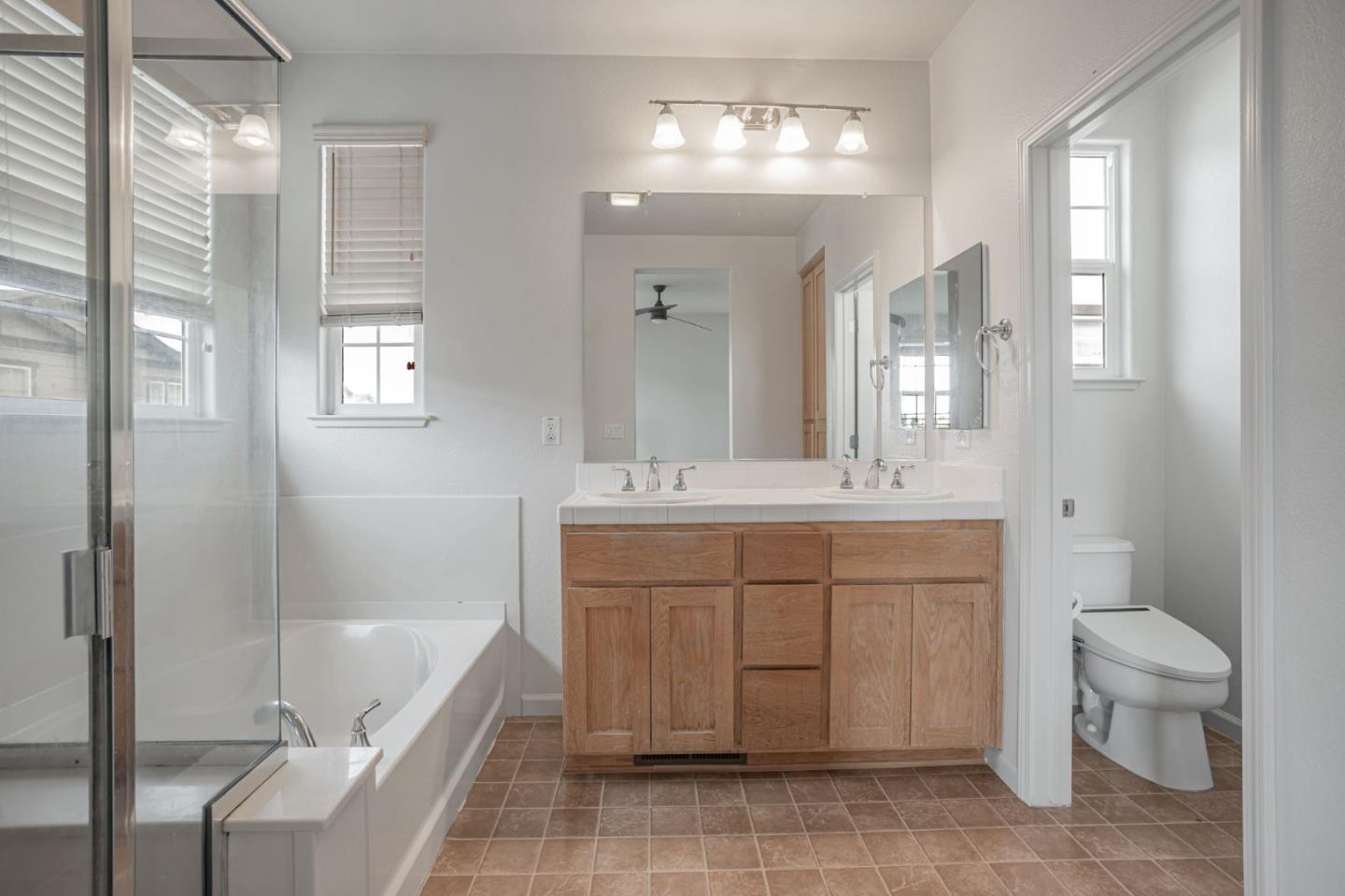 Detail Gallery Image 10 of 14 For 1658 Glenmore Dr, Fairfield,  CA 94533 - 3 Beds | 2/1 Baths