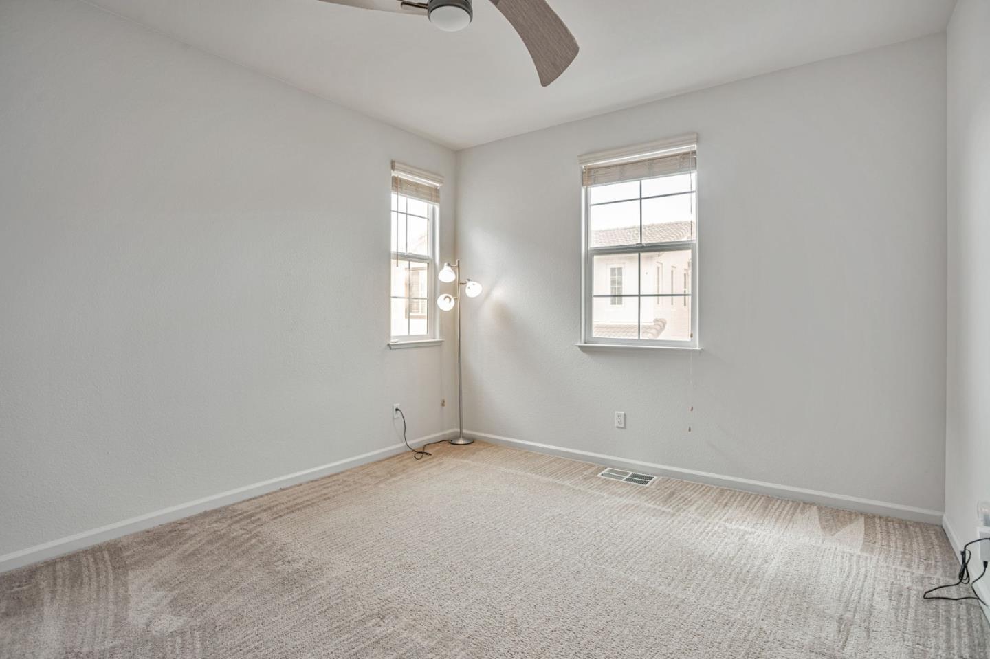 Detail Gallery Image 7 of 14 For 1658 Glenmore Dr, Fairfield,  CA 94533 - 3 Beds | 2/1 Baths
