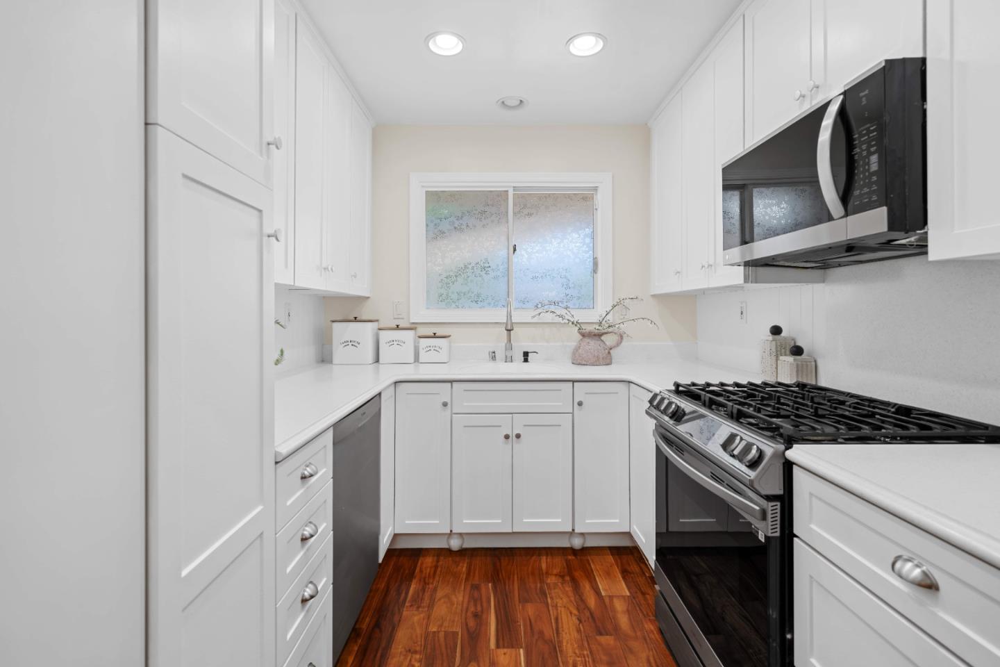 Detail Gallery Image 8 of 22 For 1738 Del Paso Ave, San Jose,  CA 95124 - 4 Beds | 2 Baths
