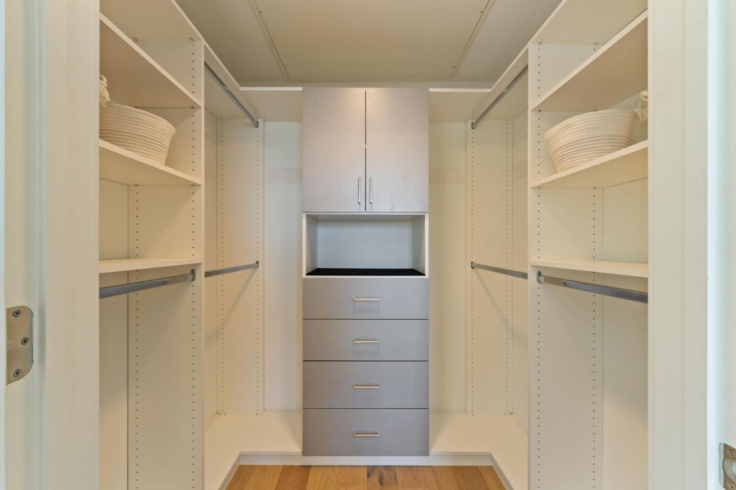 Detail Gallery Image 11 of 24 For 400 El Camino Real #311,  Belmont,  CA 94002 - 1 Beds | 1 Baths