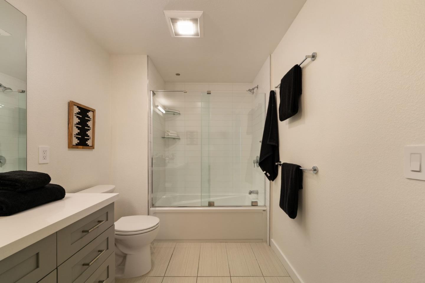 Detail Gallery Image 12 of 24 For 400 El Camino Real #311,  Belmont,  CA 94002 - 1 Beds | 1 Baths