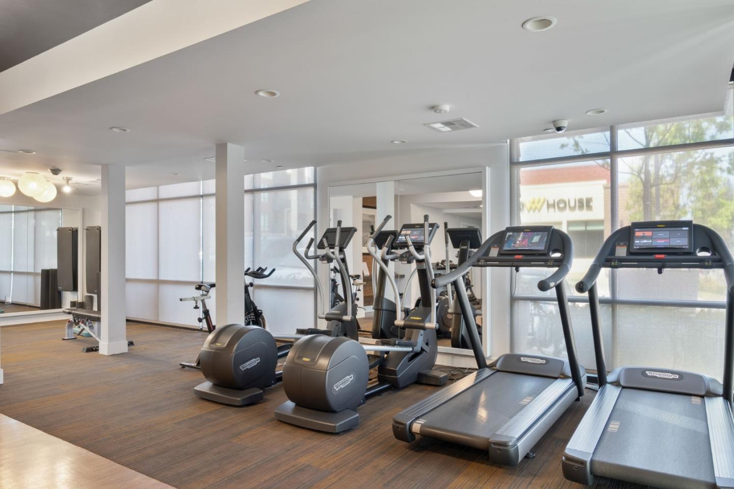 Detail Gallery Image 16 of 24 For 400 El Camino Real #311,  Belmont,  CA 94002 - 1 Beds | 1 Baths