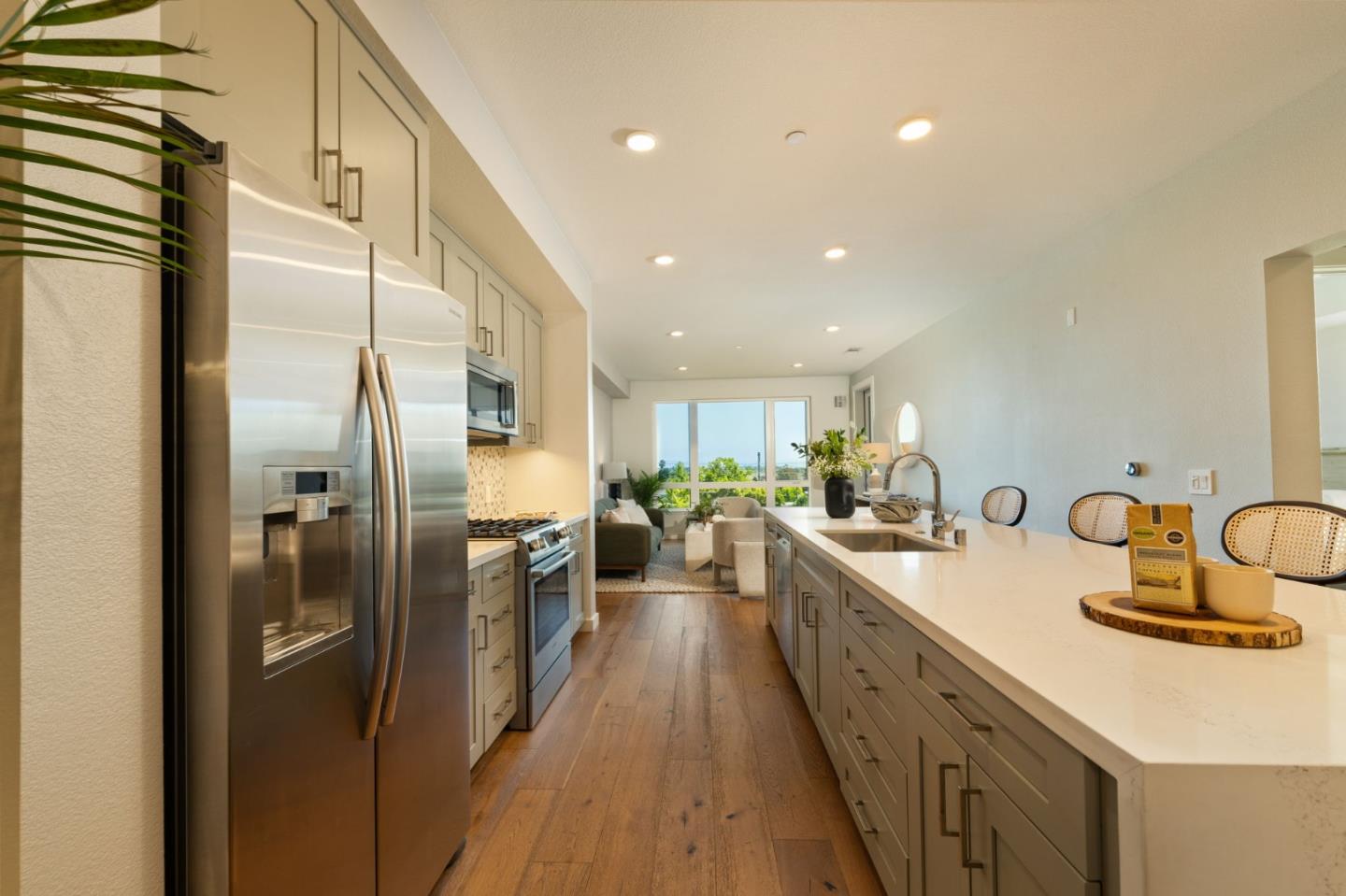 Detail Gallery Image 4 of 24 For 400 El Camino Real #311,  Belmont,  CA 94002 - 1 Beds | 1 Baths