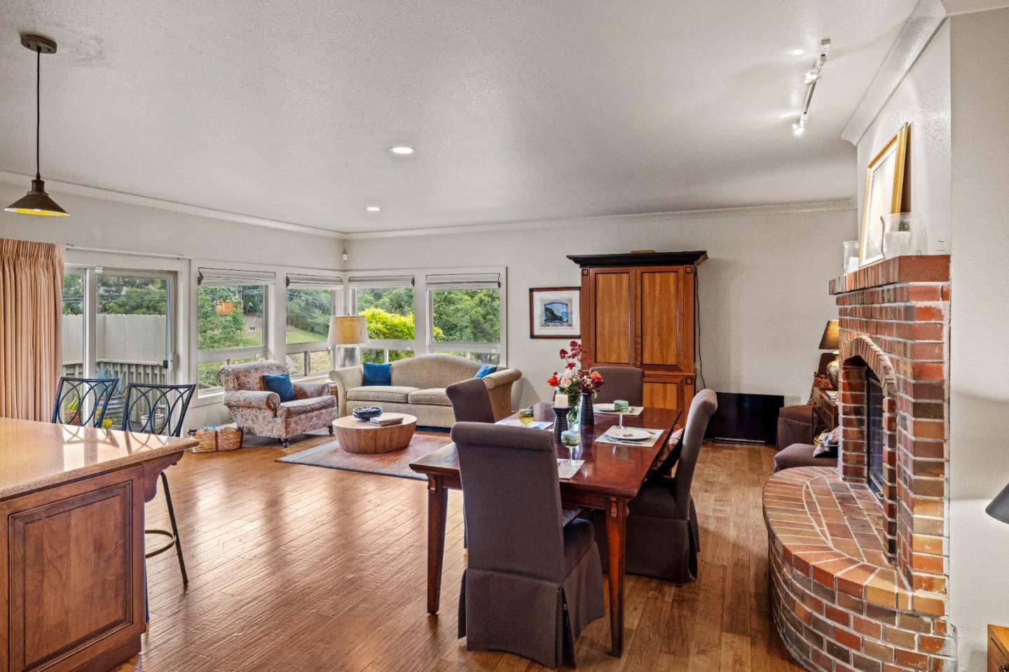 Detail Gallery Image 12 of 62 For 2 Mesa Del Sol, Salinas,  CA 93908 - 3 Beds | 3 Baths