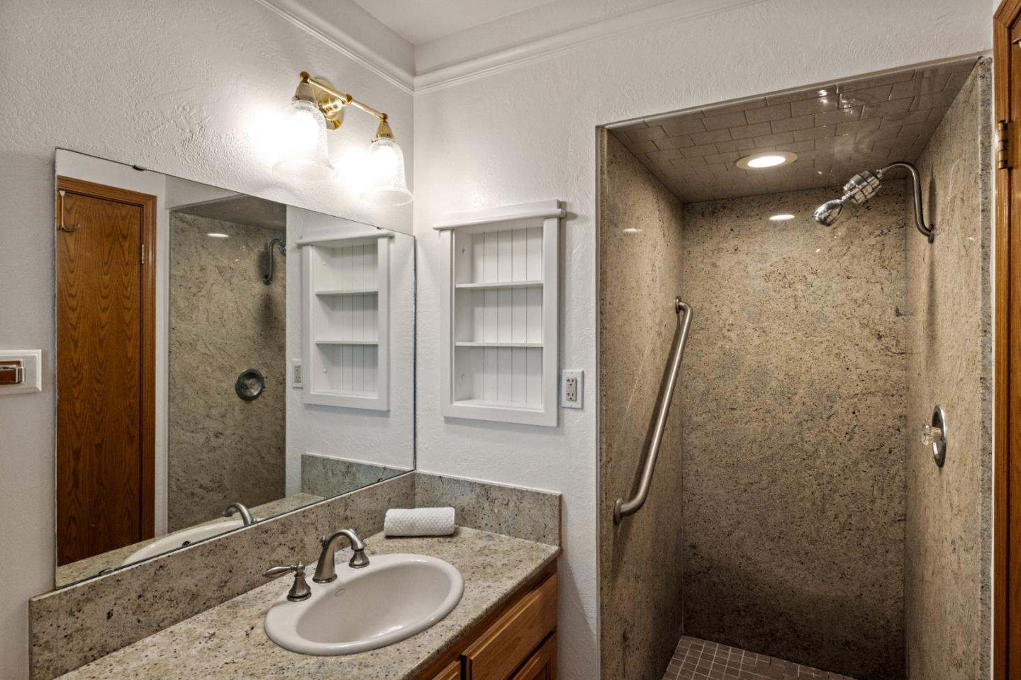 Detail Gallery Image 37 of 62 For 2 Mesa Del Sol, Salinas,  CA 93908 - 3 Beds | 3 Baths