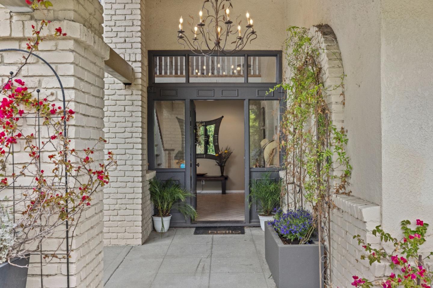 Detail Gallery Image 5 of 62 For 2 Mesa Del Sol, Salinas,  CA 93908 - 3 Beds | 3 Baths