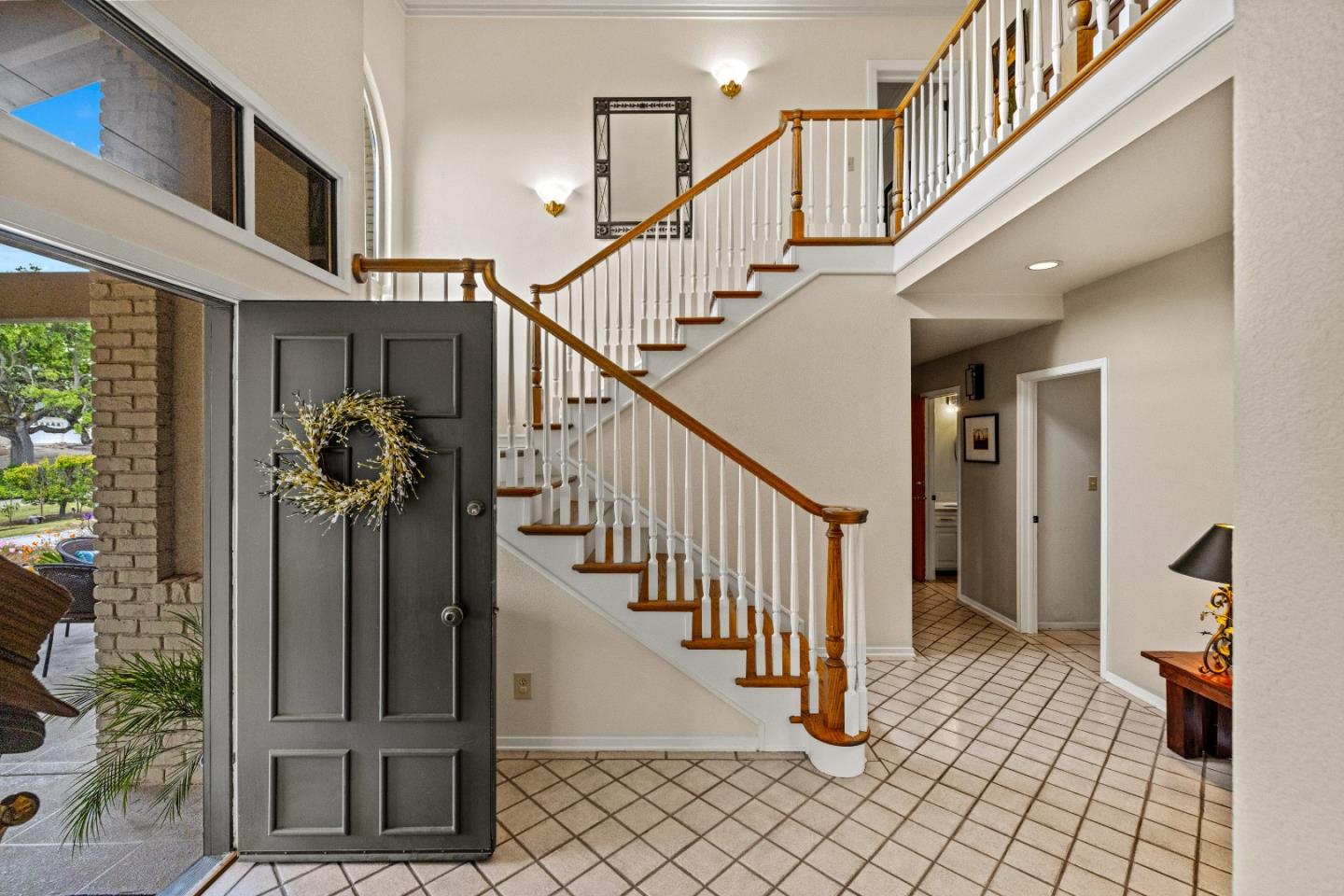 Detail Gallery Image 6 of 62 For 2 Mesa Del Sol, Salinas,  CA 93908 - 3 Beds | 3 Baths