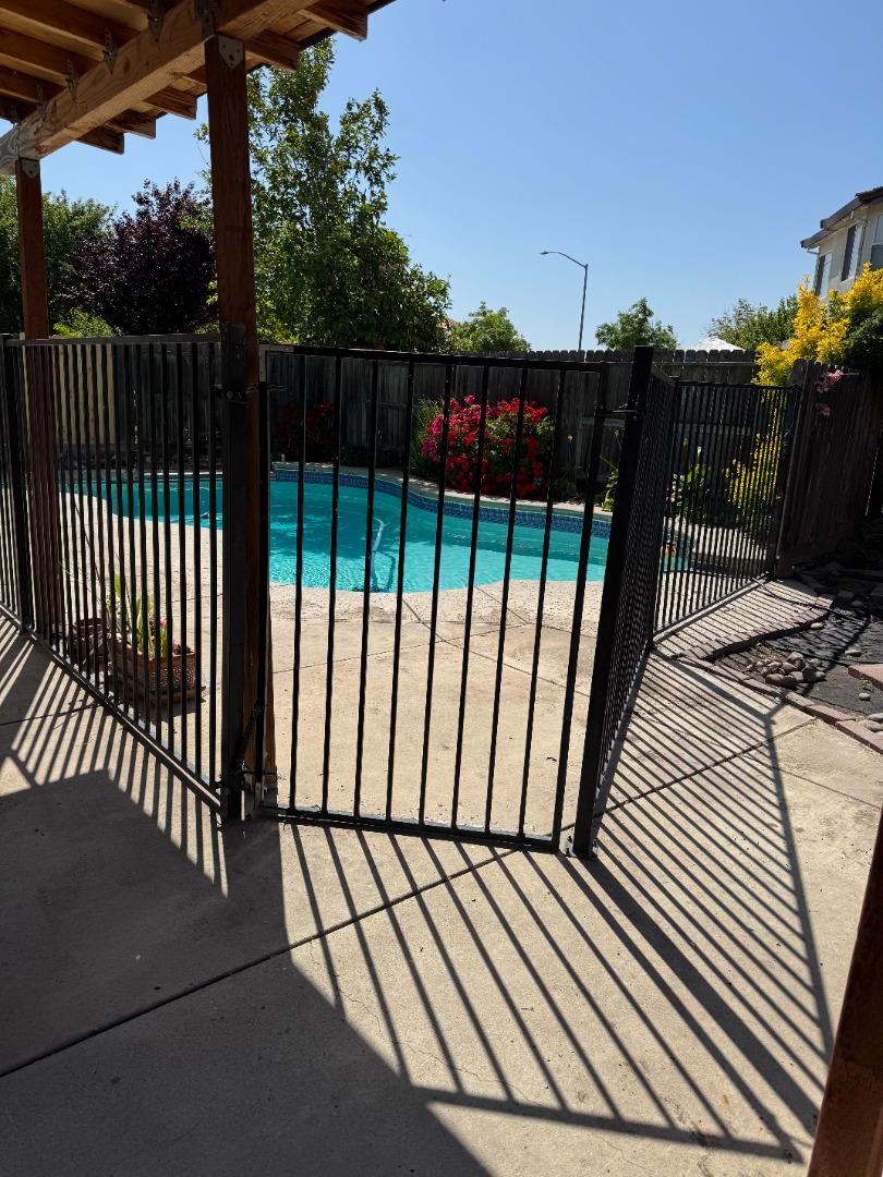 Detail Gallery Image 9 of 9 For 1608 Henry Long Blvd, Stockton,  CA 95206 - 4 Beds | 3 Baths