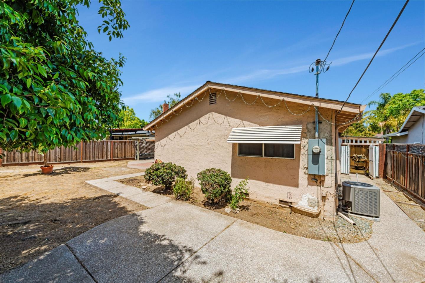 Detail Gallery Image 19 of 22 For 1160 Paula Dr, Campbell,  CA 95008 - 4 Beds | 2 Baths