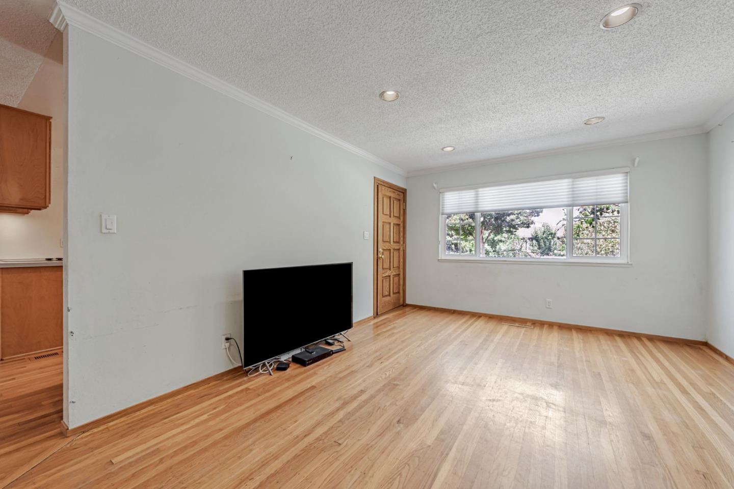 Detail Gallery Image 3 of 22 For 1160 Paula Dr, Campbell,  CA 95008 - 4 Beds | 2 Baths
