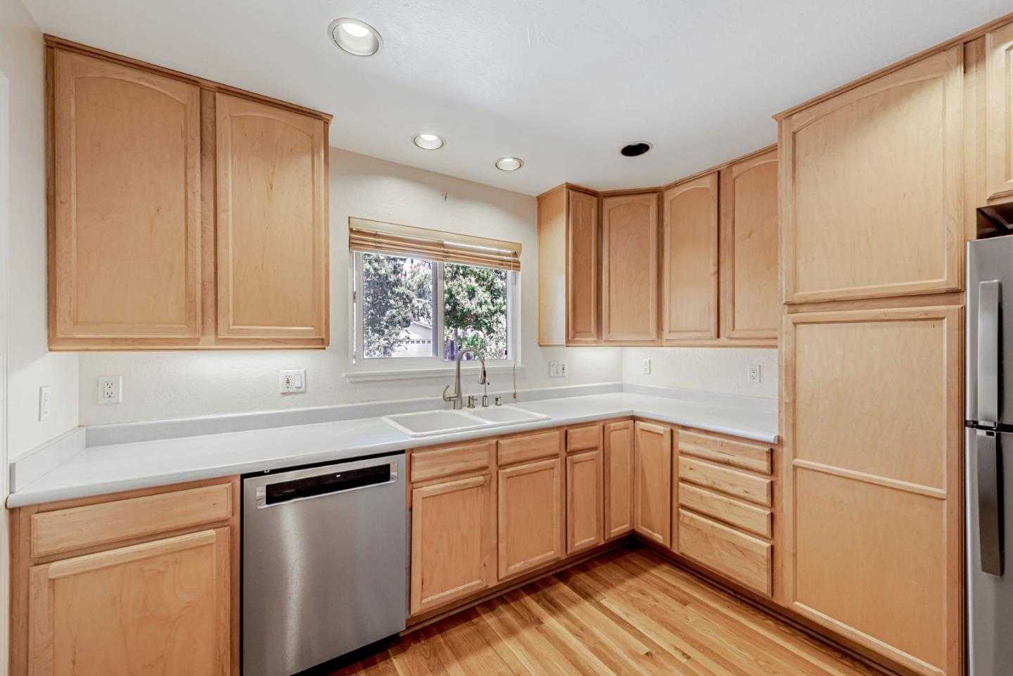 Detail Gallery Image 5 of 22 For 1160 Paula Dr, Campbell,  CA 95008 - 4 Beds | 2 Baths