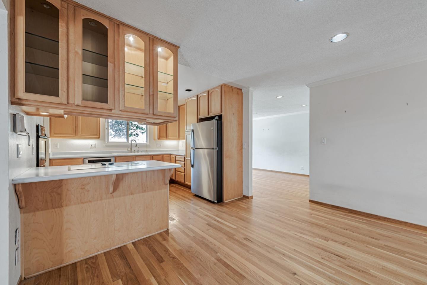 Detail Gallery Image 6 of 22 For 1160 Paula Dr, Campbell,  CA 95008 - 4 Beds | 2 Baths