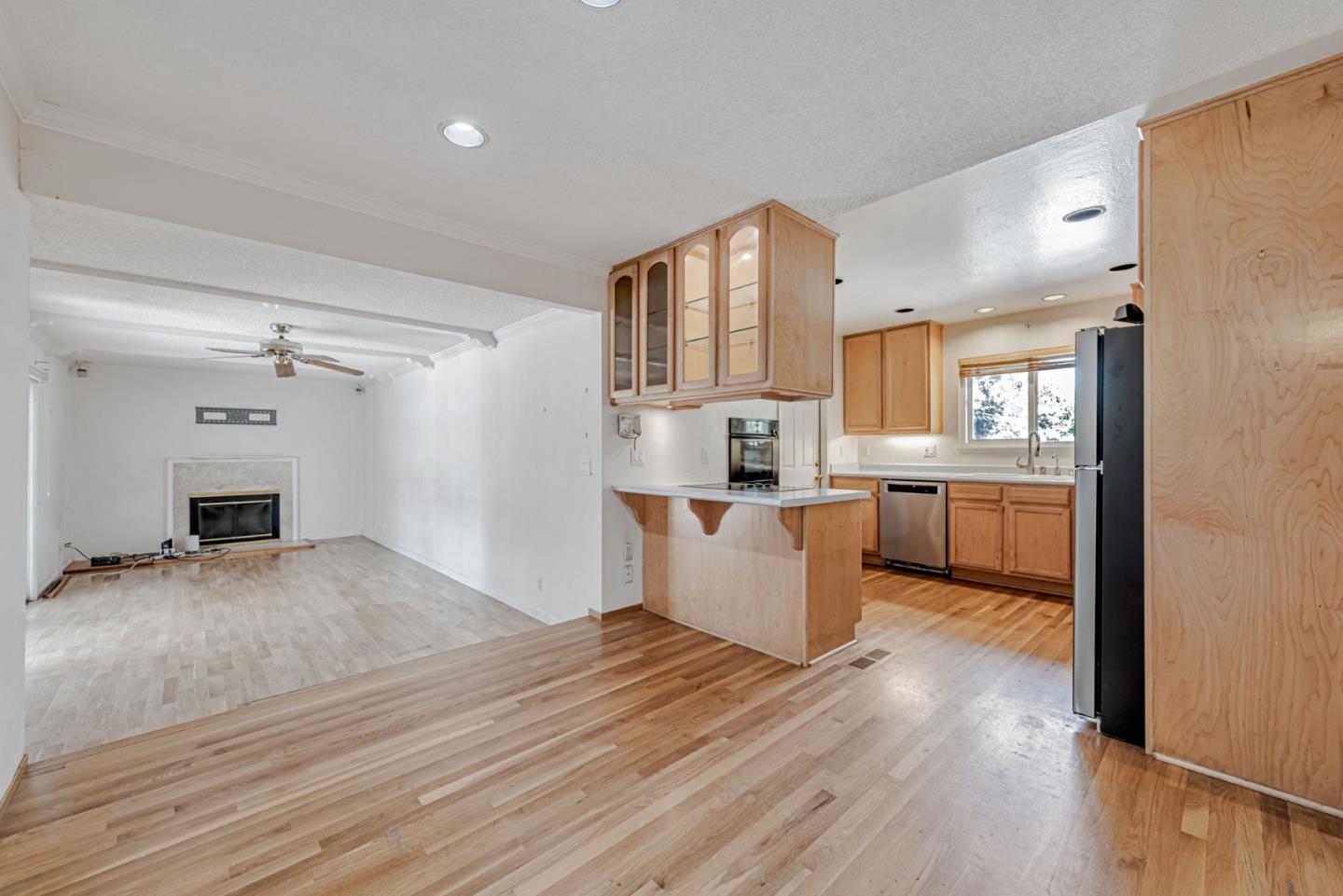 Detail Gallery Image 7 of 22 For 1160 Paula Dr, Campbell,  CA 95008 - 4 Beds | 2 Baths