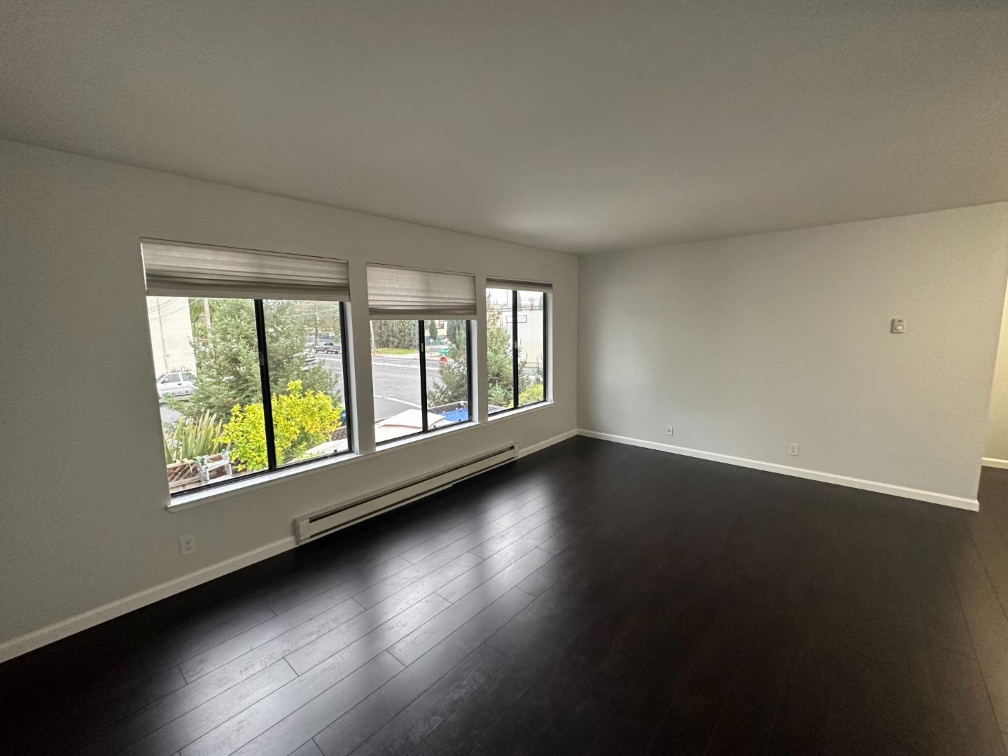 Detail Gallery Image 5 of 8 For 201 Standish St #3,  Redwood City,  CA 94063 - 1 Beds | 1 Baths