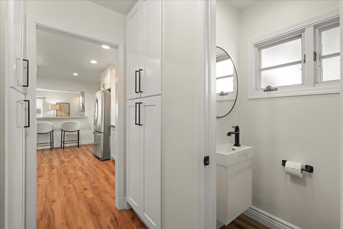 Detail Gallery Image 14 of 32 For 1597 Koch Ln, San Jose,  CA 95125 - 3 Beds | 2/1 Baths