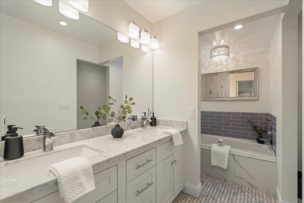 Detail Gallery Image 18 of 32 For 1597 Koch Ln, San Jose,  CA 95125 - 3 Beds | 2/1 Baths