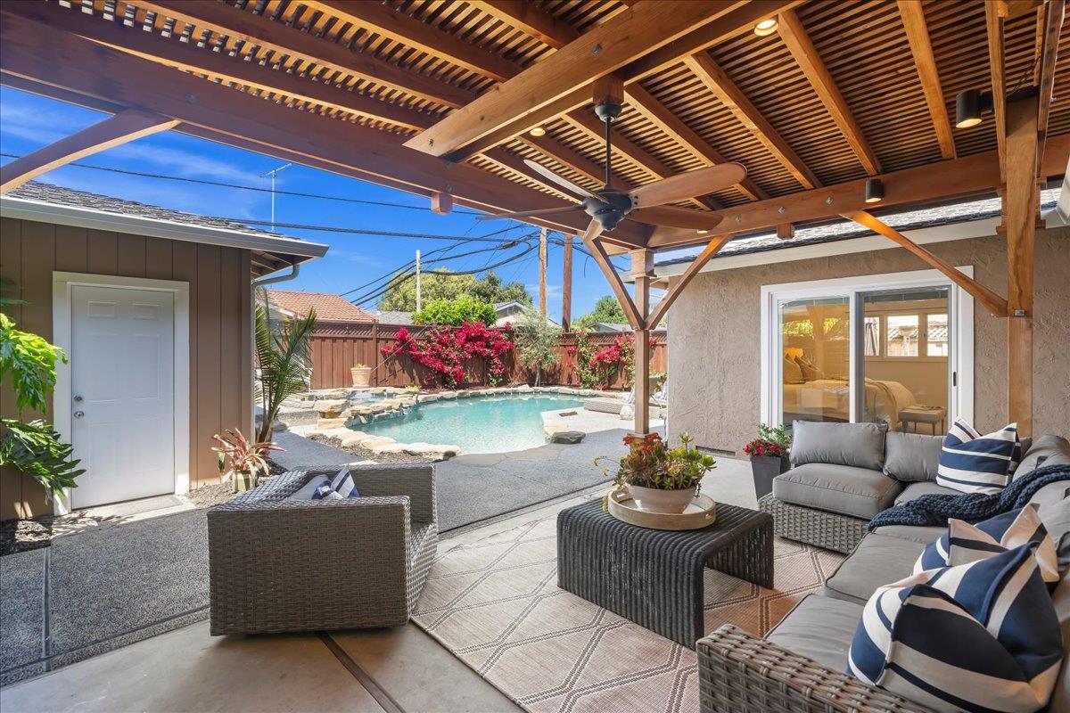 Detail Gallery Image 26 of 32 For 1597 Koch Ln, San Jose,  CA 95125 - 3 Beds | 2/1 Baths