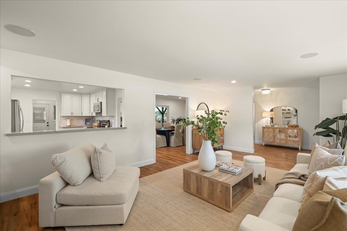 Detail Gallery Image 7 of 32 For 1597 Koch Ln, San Jose,  CA 95125 - 3 Beds | 2/1 Baths
