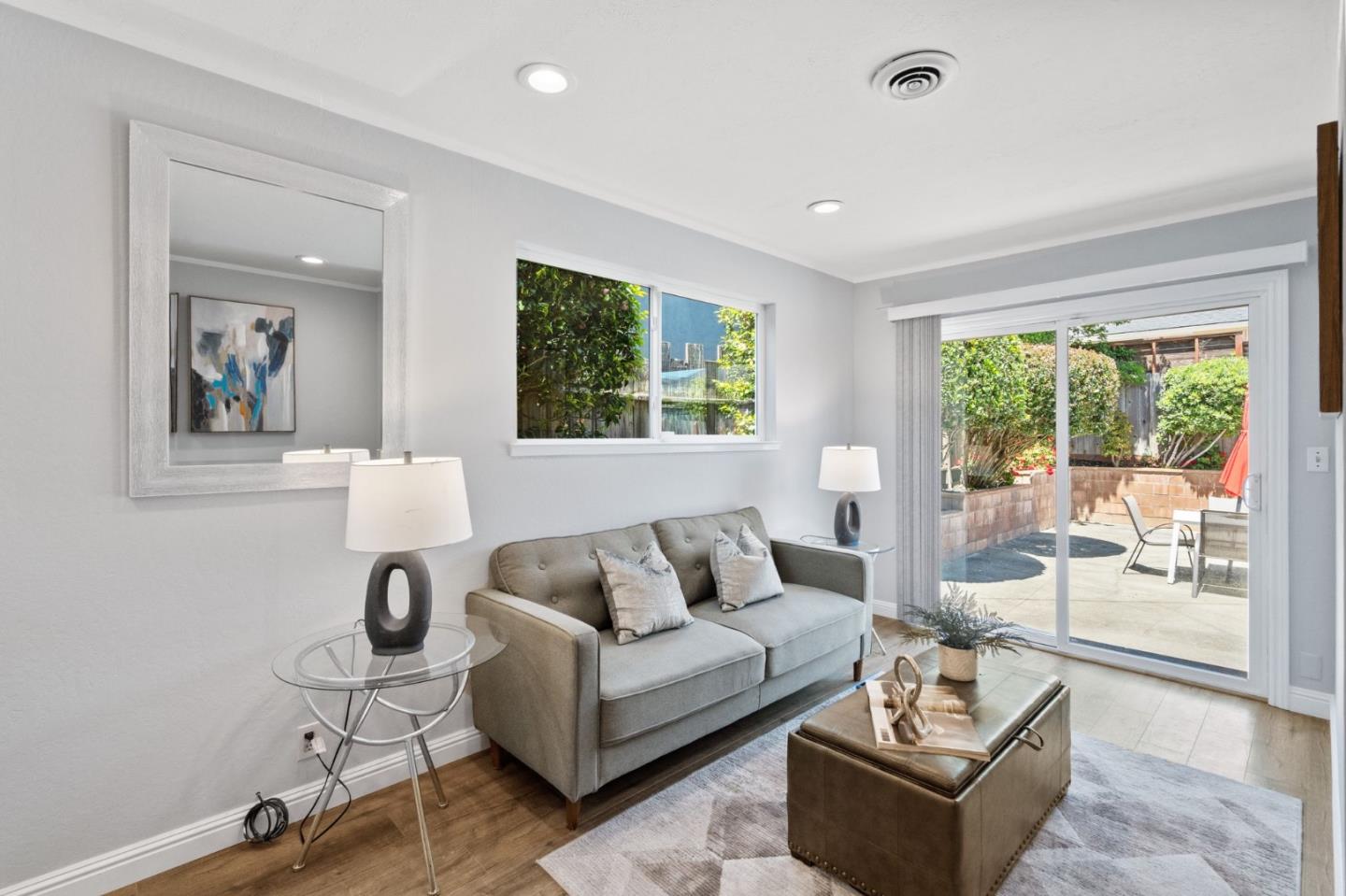 Detail Gallery Image 12 of 21 For 1694 Hickory Ave, San Bruno,  CA 94066 - 3 Beds | 2 Baths