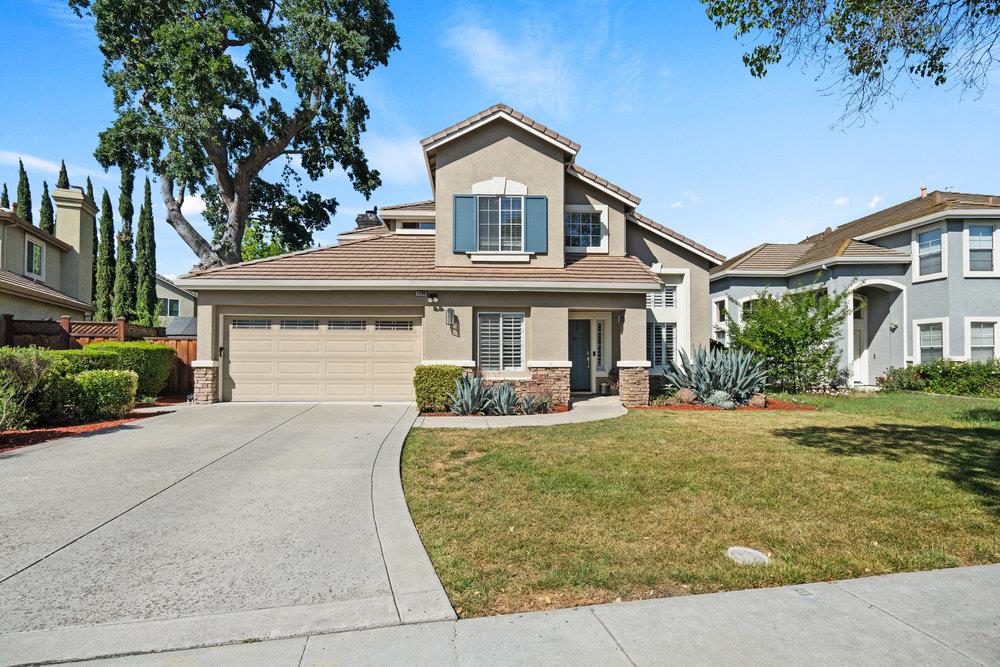 Detail Gallery Image 4 of 55 For 7290 Downs Dr, San Jose,  CA 95139 - 4 Beds | 3 Baths
