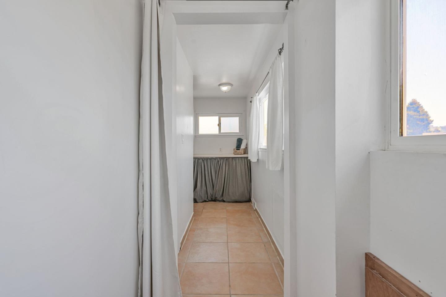 Detail Gallery Image 17 of 51 For 647 Stege Ave, Richmond,  CA 94804 - 4 Beds | 2 Baths