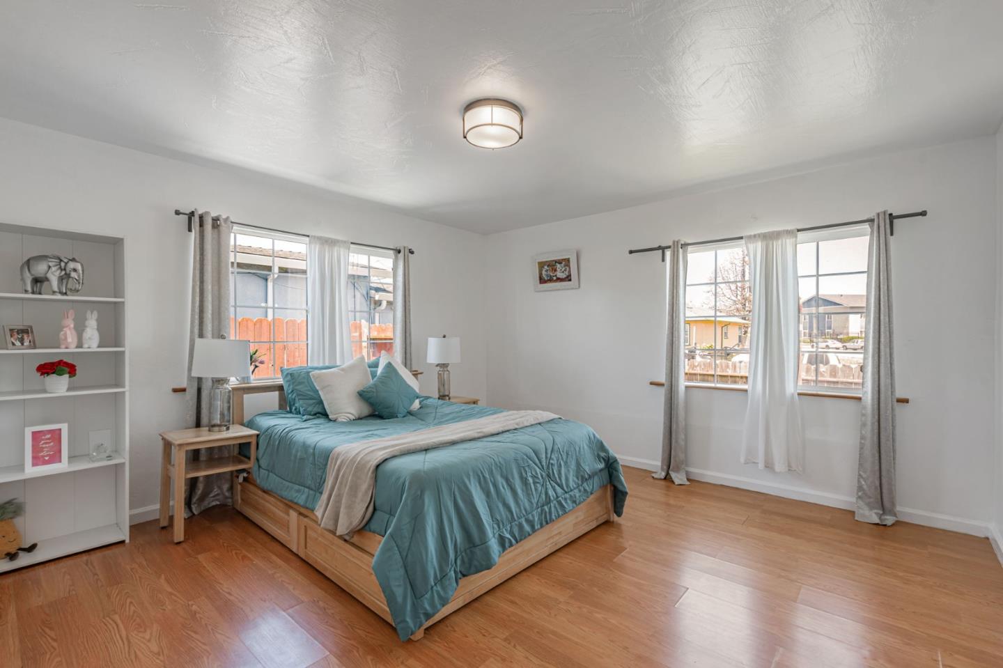 Detail Gallery Image 26 of 51 For 647 Stege Ave, Richmond,  CA 94804 - 4 Beds | 2 Baths