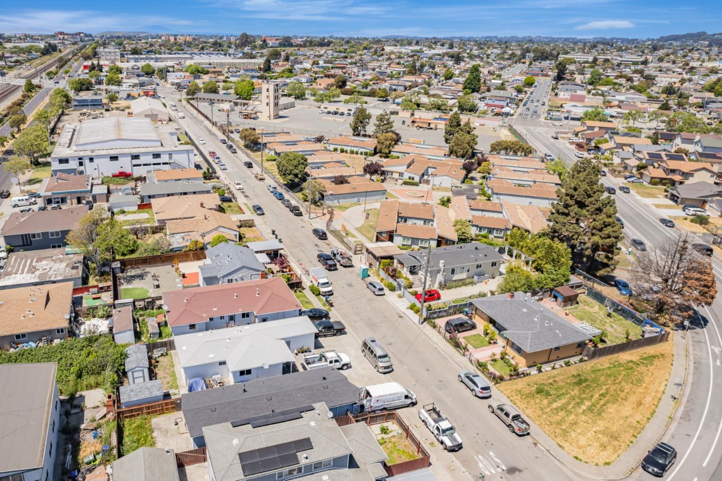 Detail Gallery Image 47 of 51 For 647 Stege Ave, Richmond,  CA 94804 - 4 Beds | 2 Baths