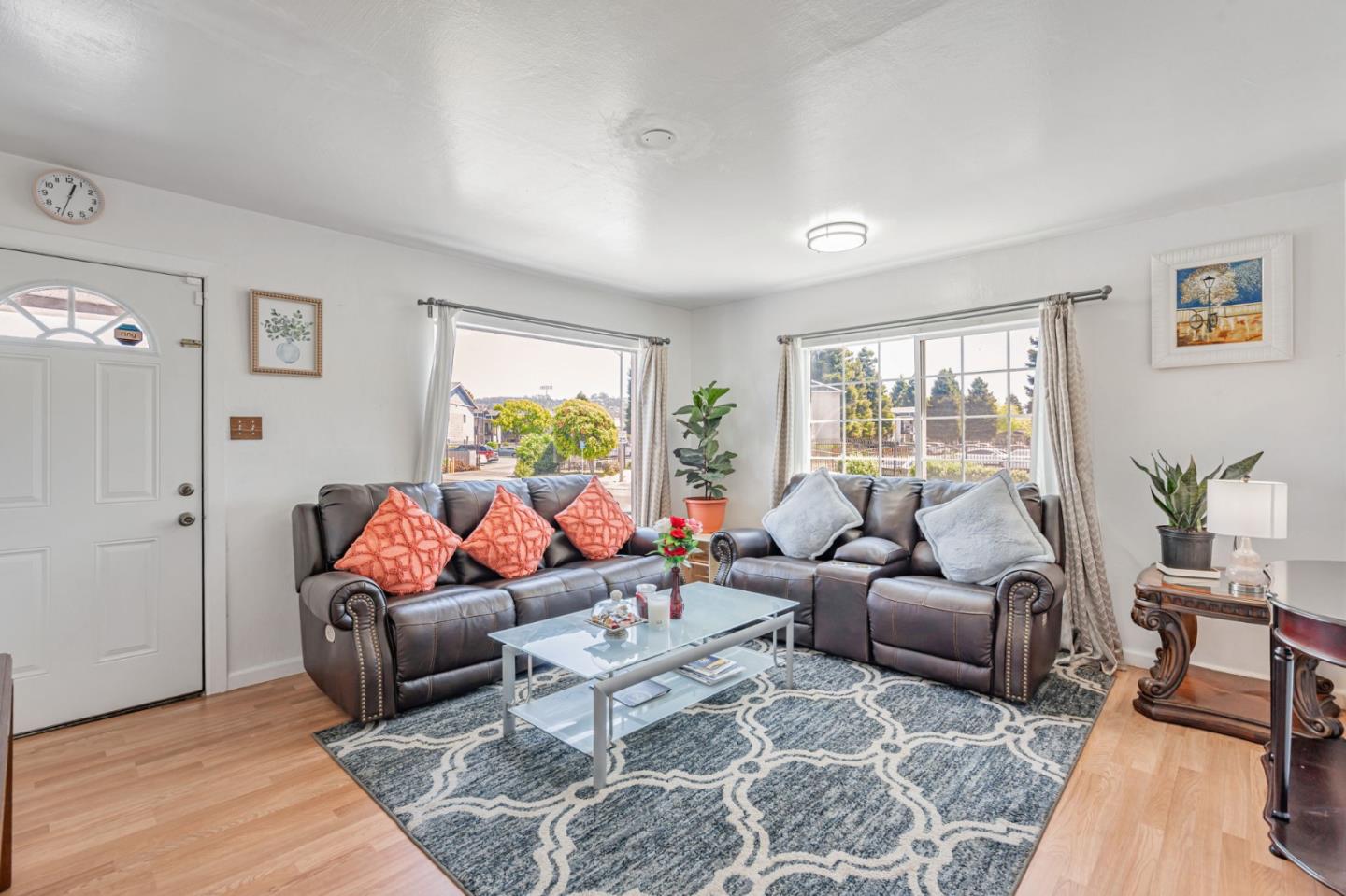 Detail Gallery Image 5 of 51 For 647 Stege Ave, Richmond,  CA 94804 - 4 Beds | 2 Baths