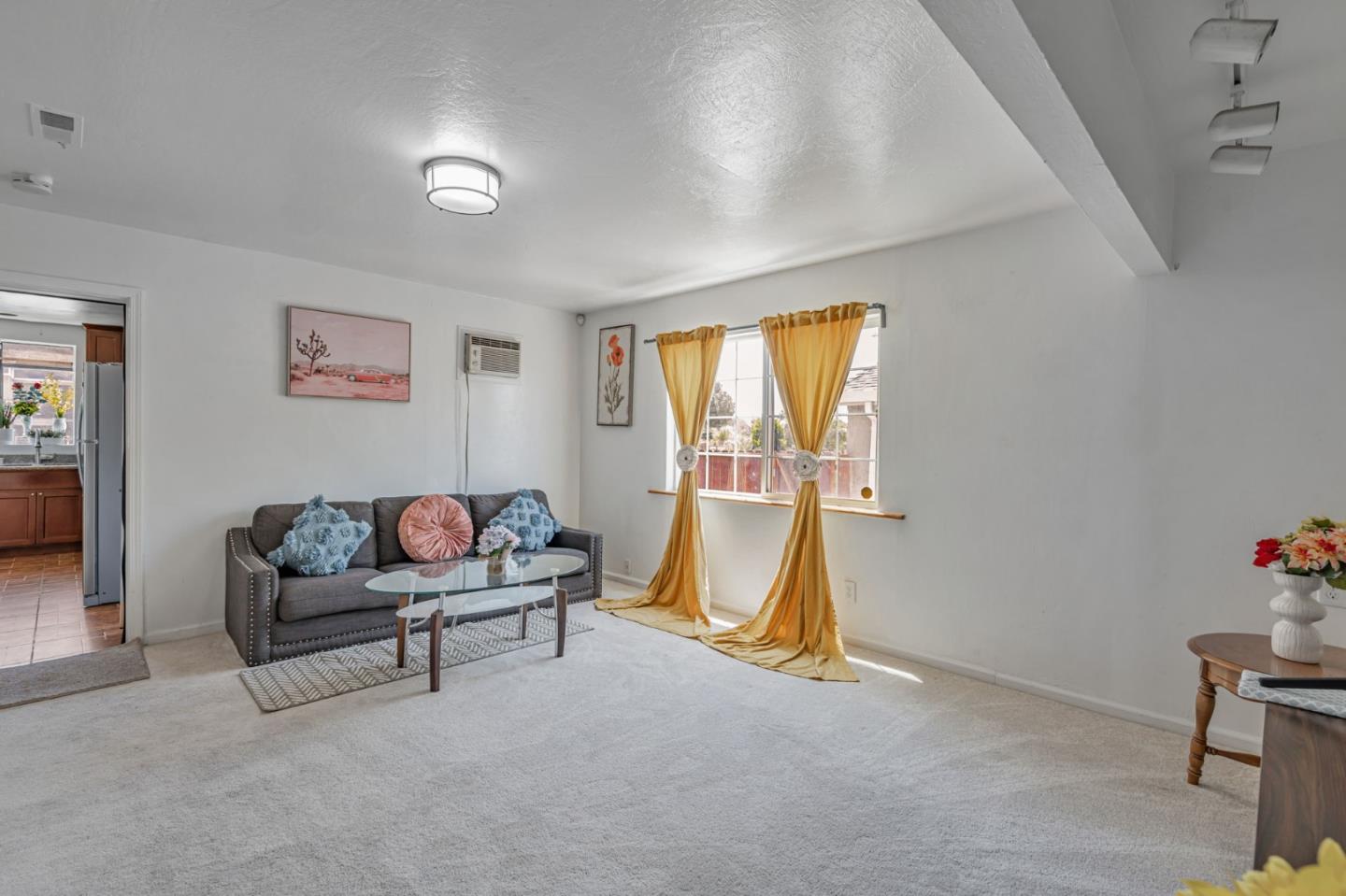 Detail Gallery Image 7 of 51 For 647 Stege Ave, Richmond,  CA 94804 - 4 Beds | 2 Baths