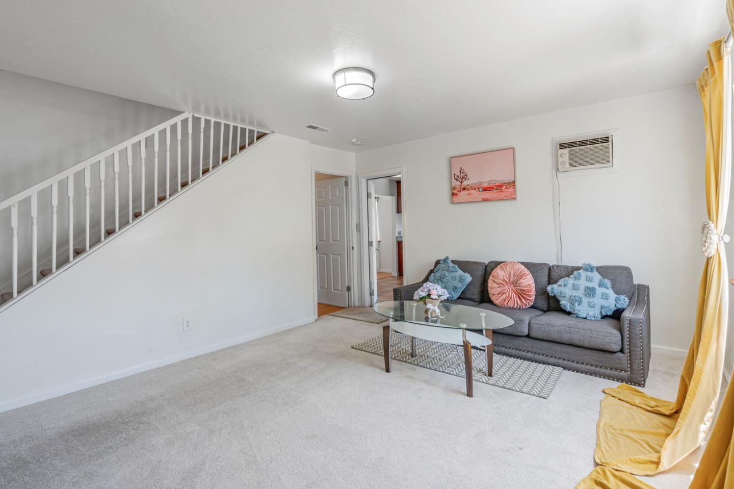 Detail Gallery Image 8 of 51 For 647 Stege Ave, Richmond,  CA 94804 - 4 Beds | 2 Baths