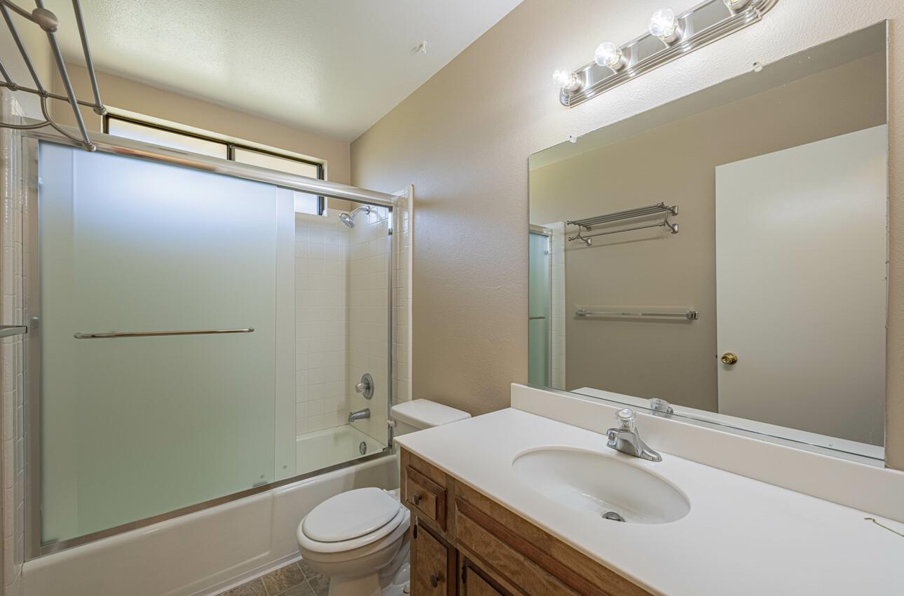 Detail Gallery Image 28 of 32 For 1840 Cherokee Dr #1,  Salinas,  CA 93906 - 2 Beds | 2 Baths