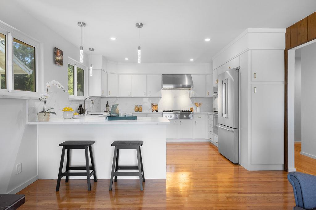 Detail Gallery Image 19 of 61 For 818 Clearfield Dr, Millbrae,  CA 94030 - 5 Beds | 3/1 Baths