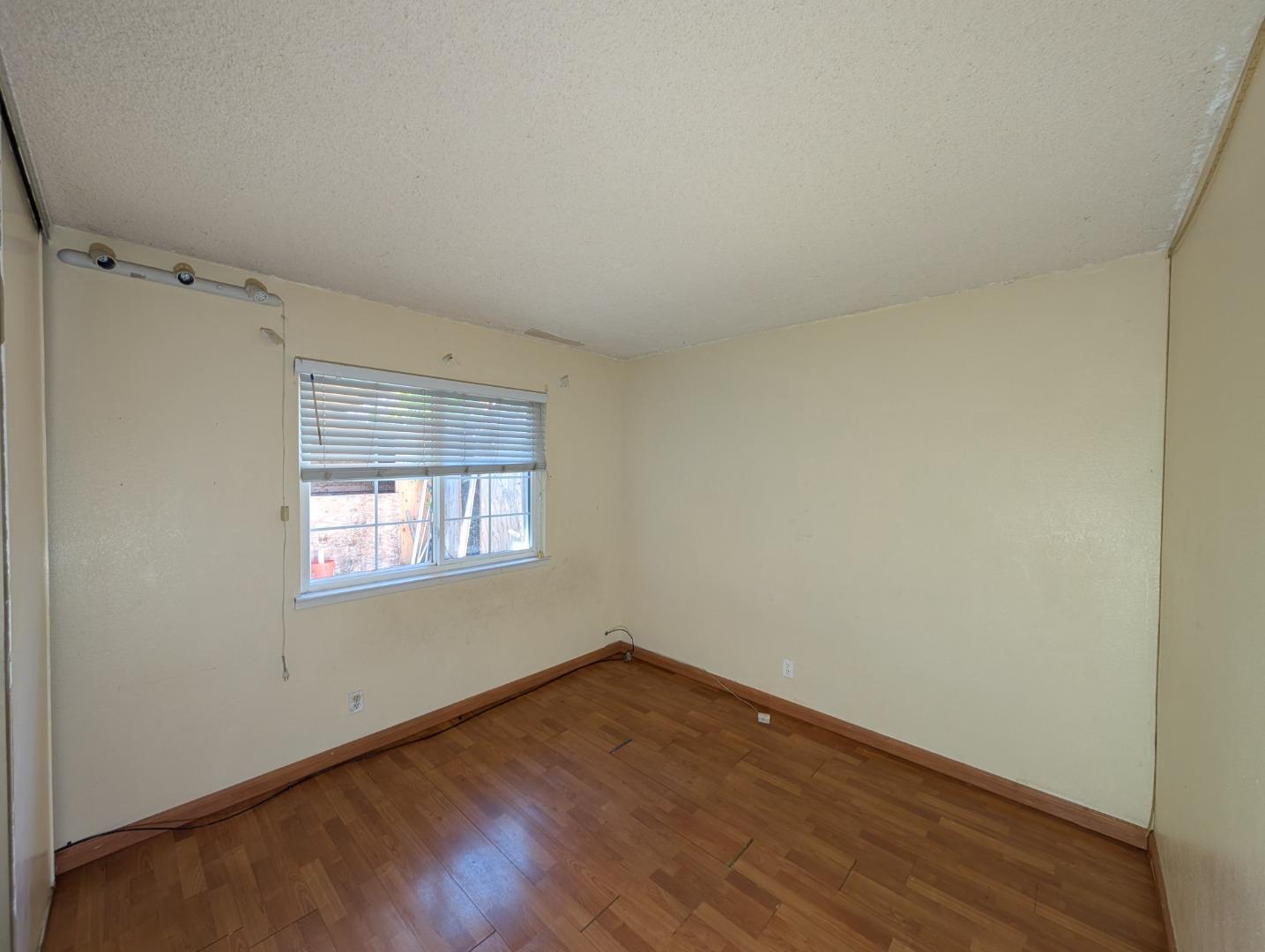 Detail Gallery Image 17 of 30 For 1826 Perrone Cir, San Jose,  CA 95116 - 3 Beds | 2 Baths