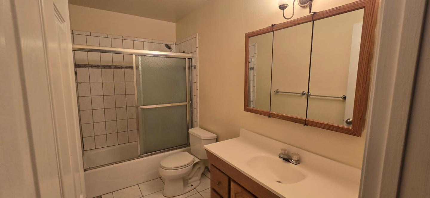Detail Gallery Image 22 of 30 For 1826 Perrone Cir, San Jose,  CA 95116 - 3 Beds | 2 Baths